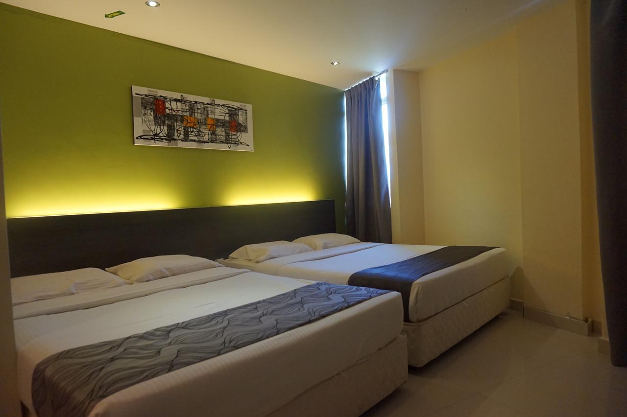 โอโย 786 เดอะ ซิตี้ไลต์ โฮเต็ล Hotel กวนตัน ภายนอก รูปภาพ