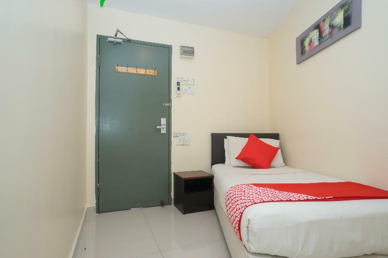 โอโย 786 เดอะ ซิตี้ไลต์ โฮเต็ล Hotel กวนตัน ภายนอก รูปภาพ