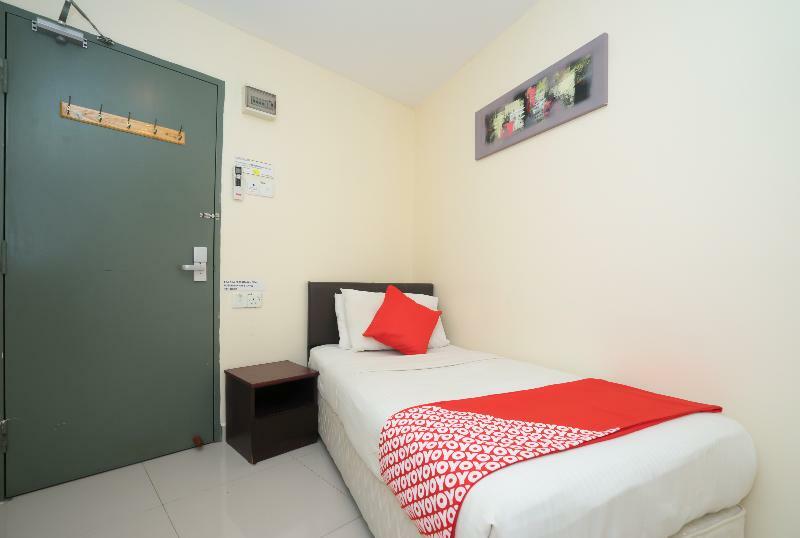 โอโย 786 เดอะ ซิตี้ไลต์ โฮเต็ล Hotel กวนตัน ภายนอก รูปภาพ